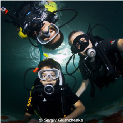 Children diving by Sergiy Glushchenko 
